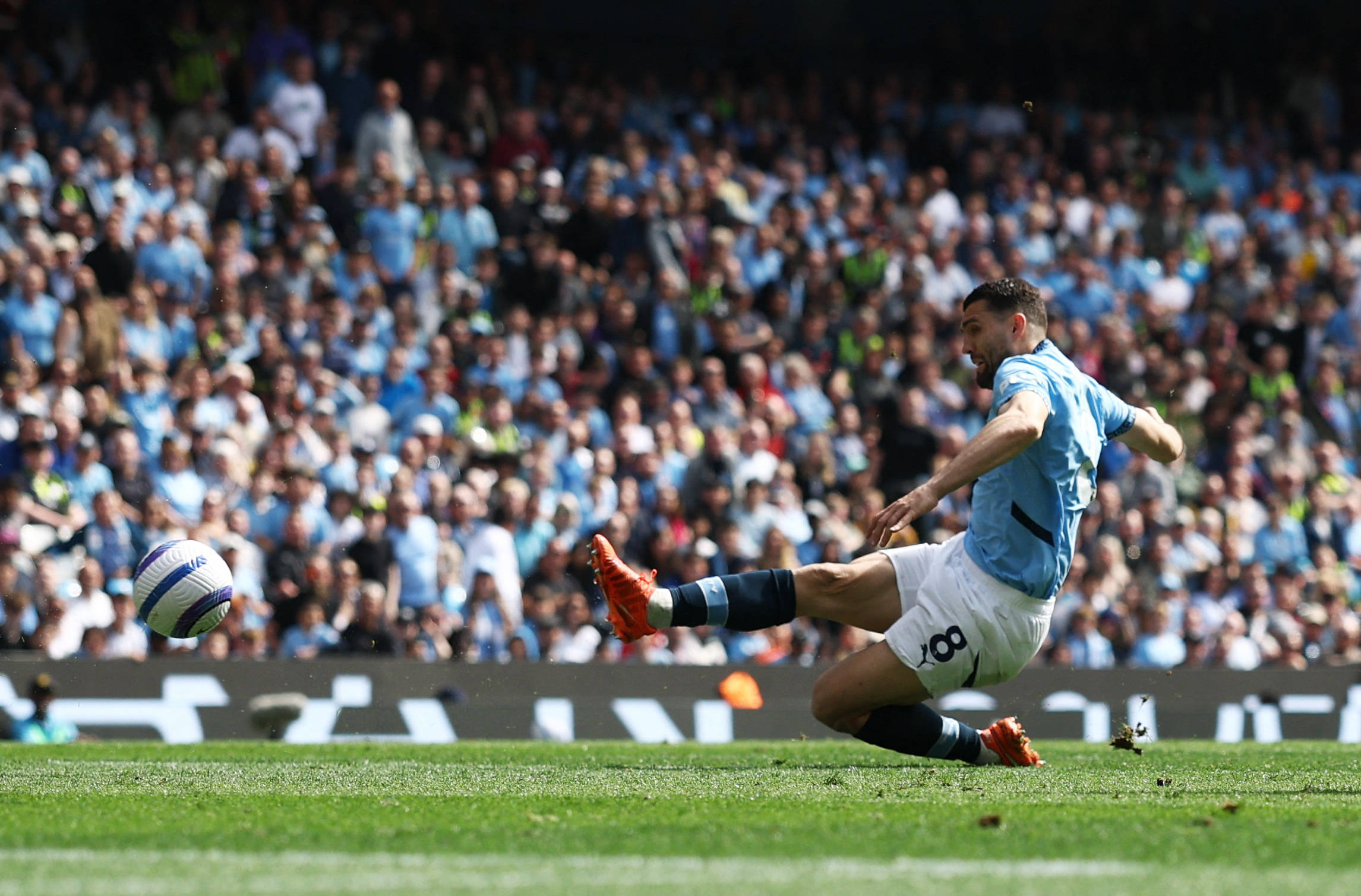德布劳内连续三场比赛得分超过战术调整，G2不断突破！九游体育客户端下载